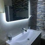 La Maison De Celine Lägenhet